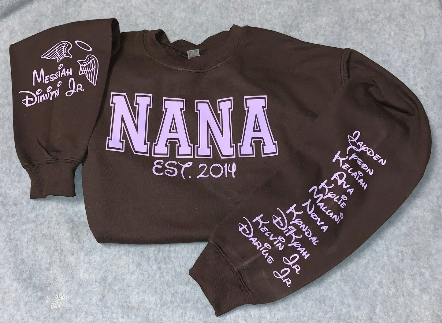 Custom NANA Sweatshirt – Personalized with Grandkids’ Names