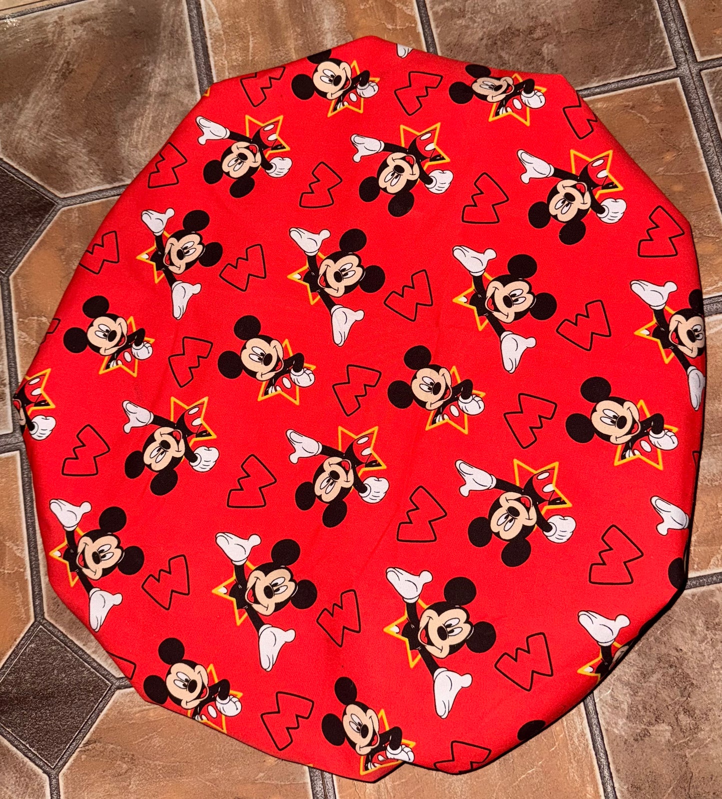 Reversible Mickey-Inspired Satin Bonnet