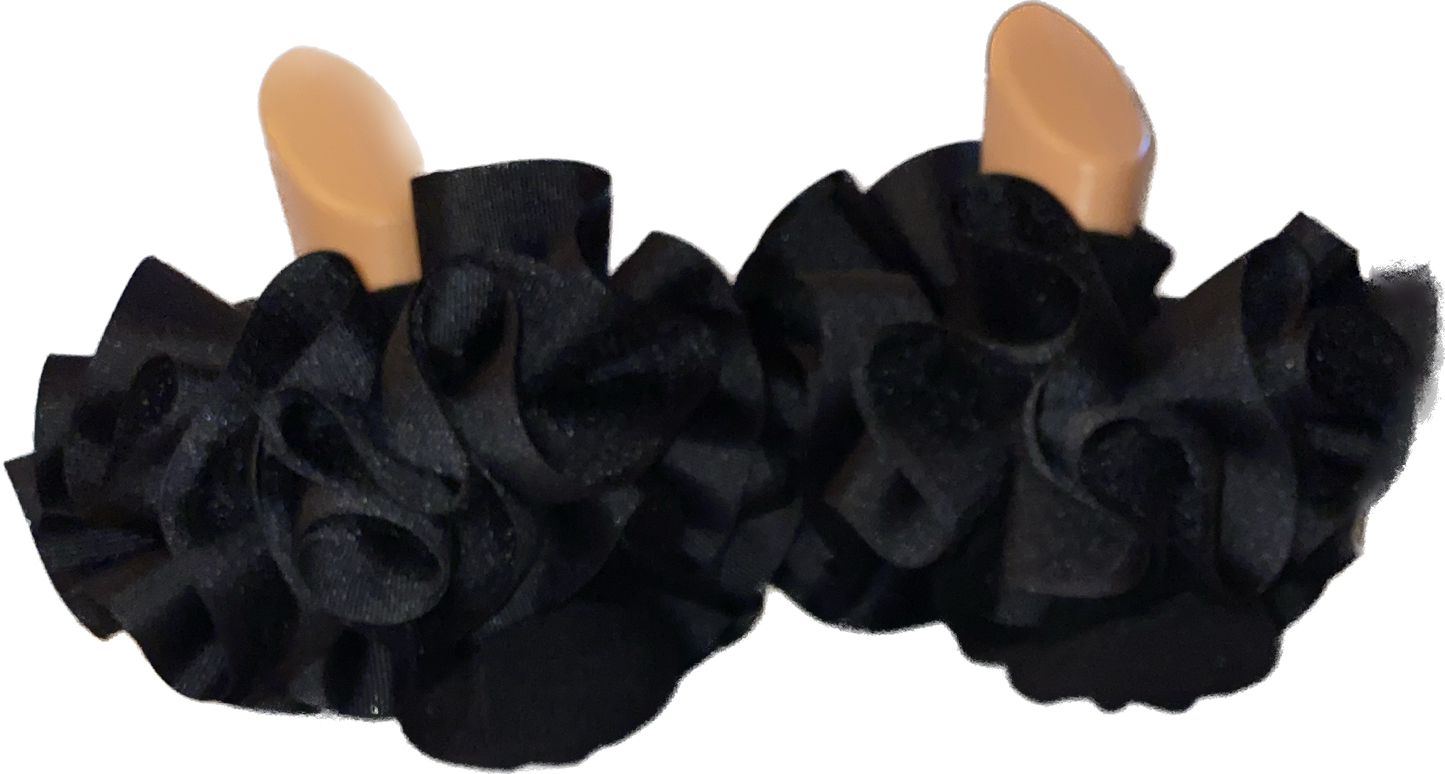 Black Out Ruffle Socks